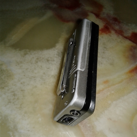 AIWA CR-A77 FM Stereo Radio Receiver made in Japan walkman belt clip - Picture 3 of 7